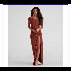 Windsor kaleigh off the shoulder dress in red brown
